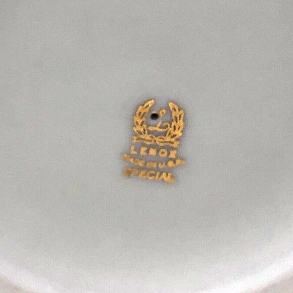 Lenox Ribbed Compote Footed Candy Dish VTG Ivory w/24K Gold Elegant Classic USA - Picture 5 of 10